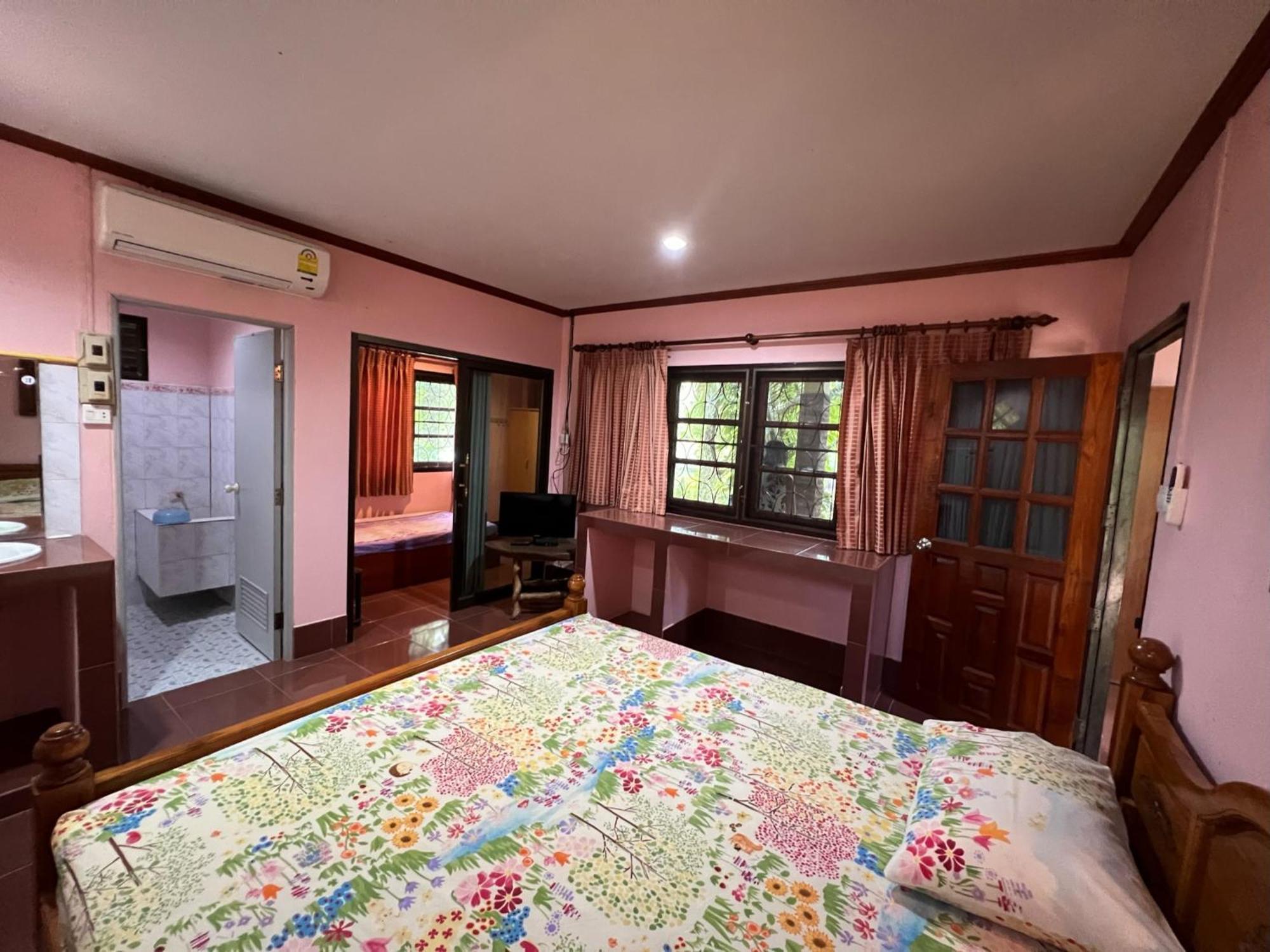 Resort Garden Bungalow Thai Mueang