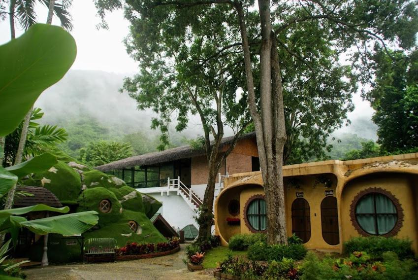 Resort Rimkao Valley Suan Phueng