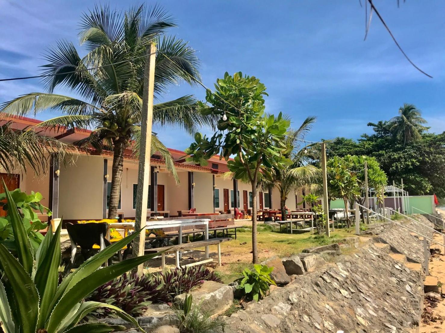 Pooma Resort