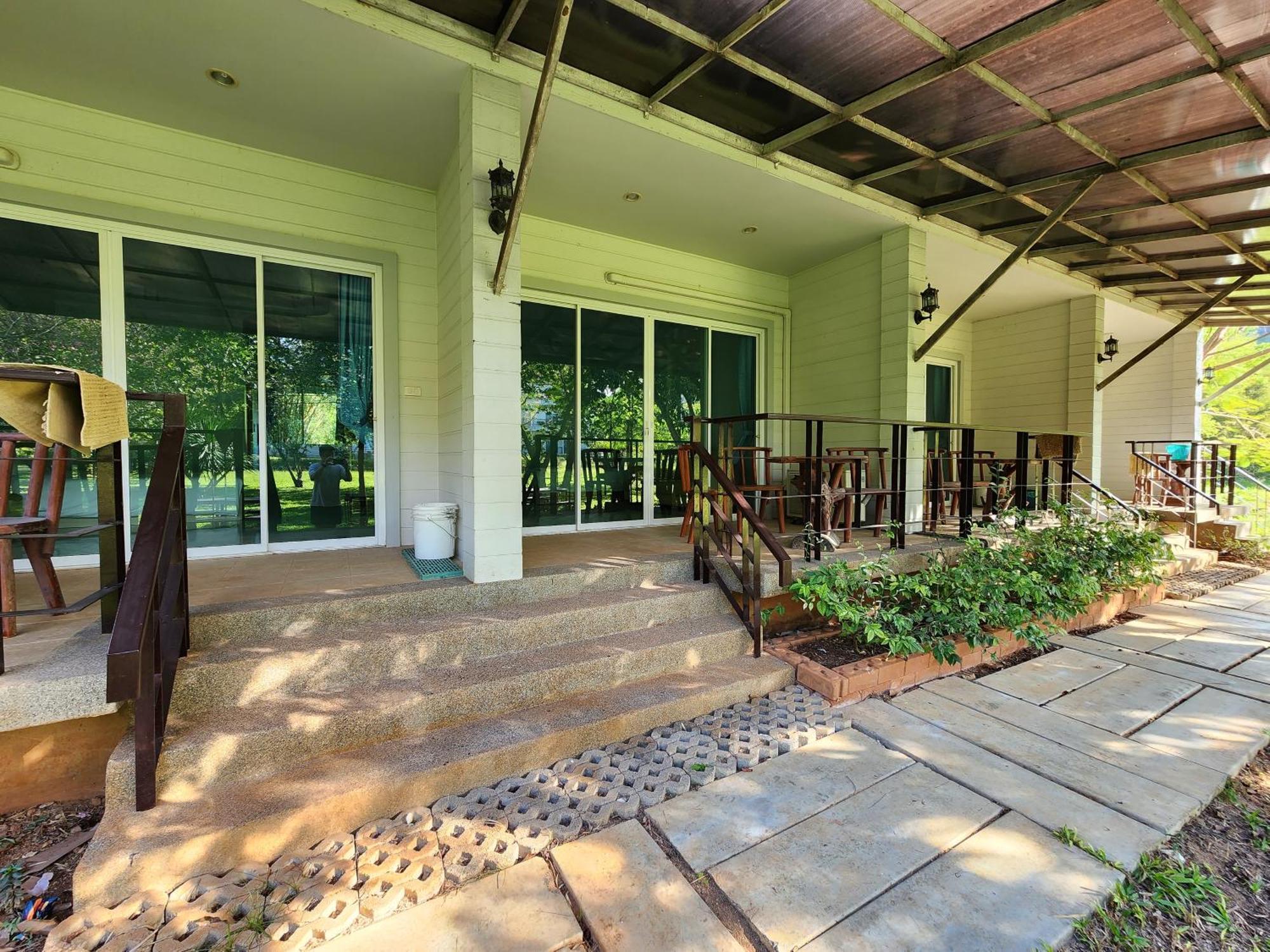 Yura Kiri Khao Yai Resort 2*