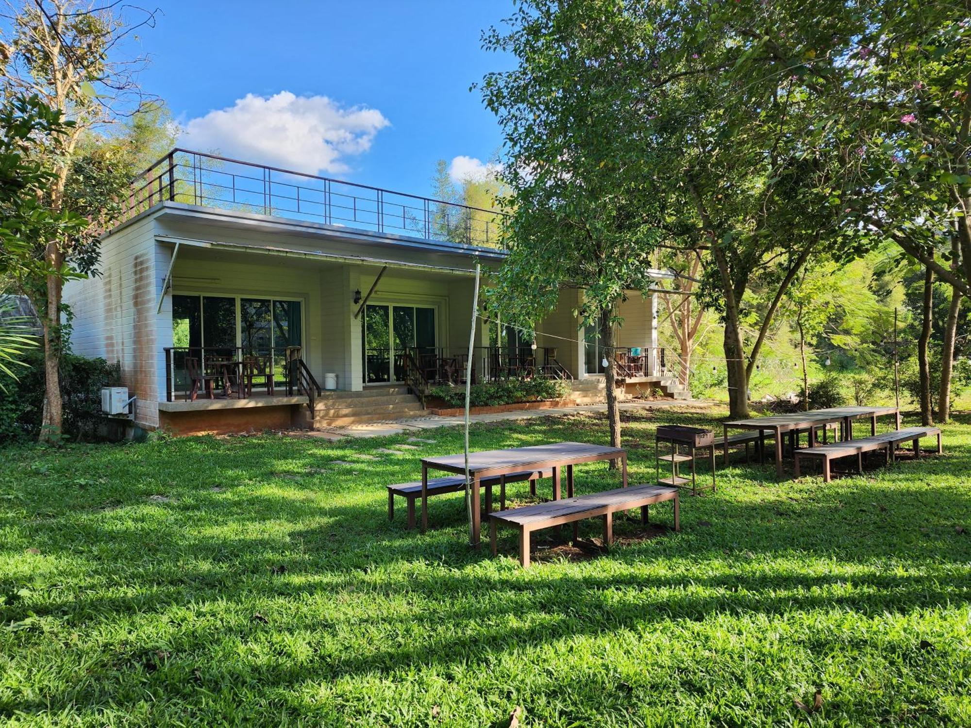 Yura Kiri Khao Yai Resort 2*