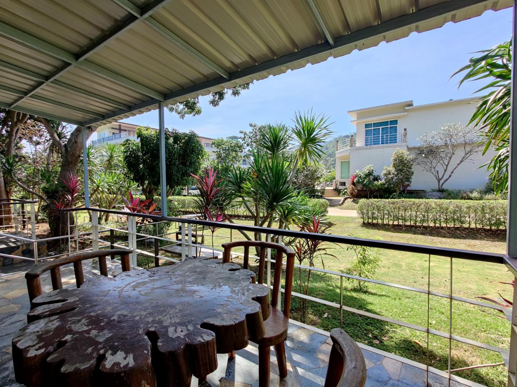 Yura Kiri Khao Yai Resort 2*