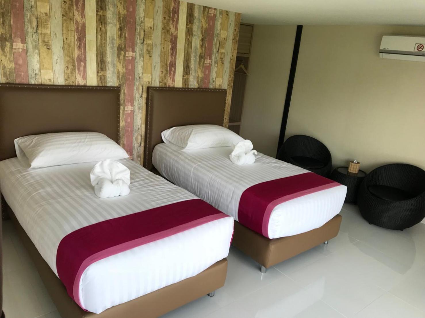 Resort Mae On Village Roi Et
