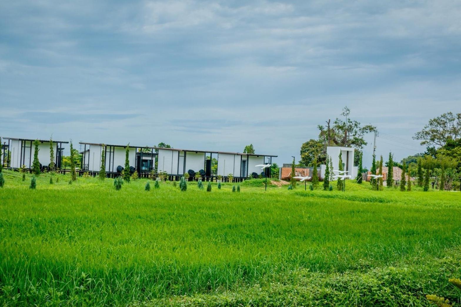 Resort Mae On Village Roi Et