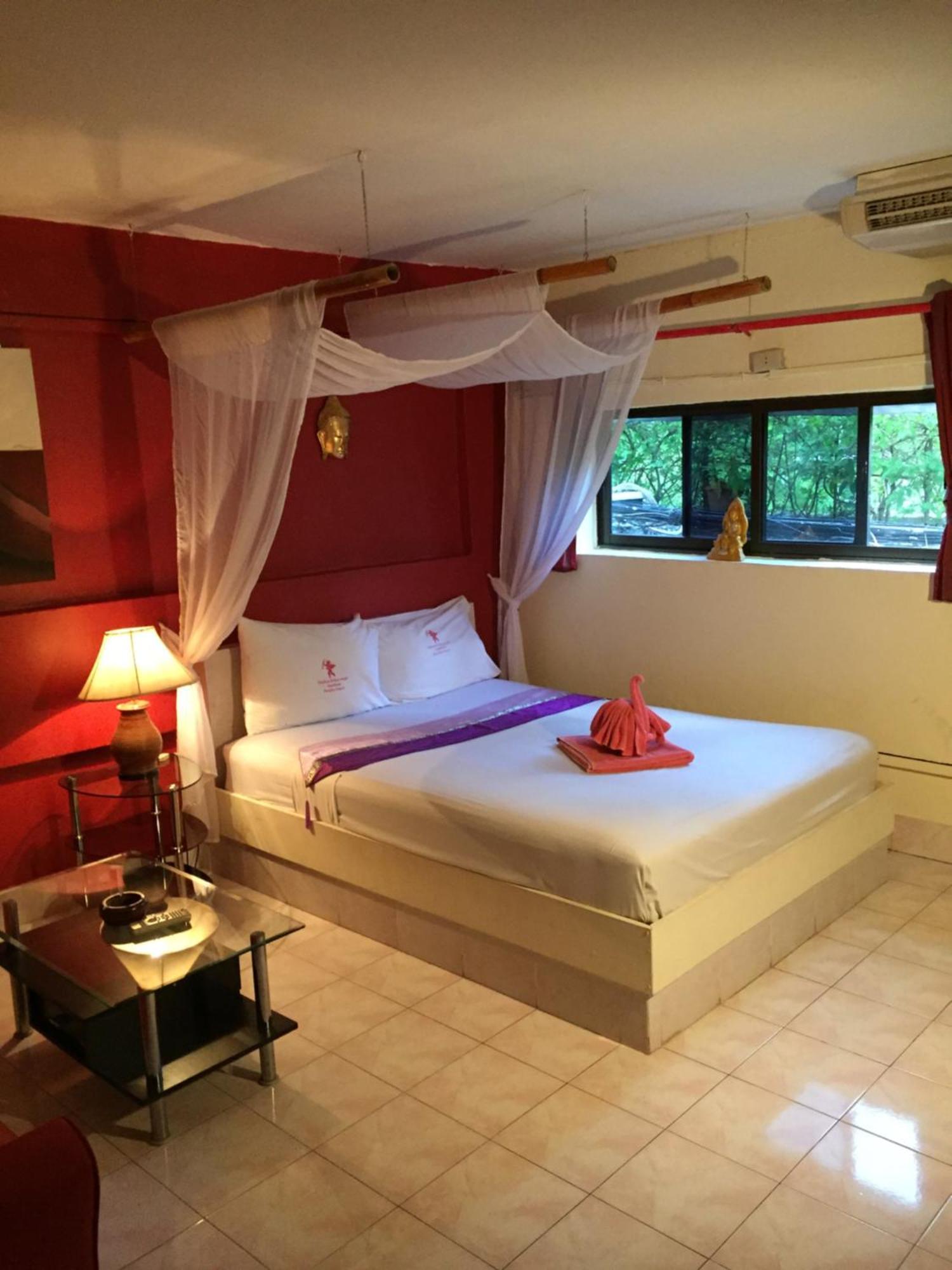 Guest house Fong Kaew And Baan Nang Fa