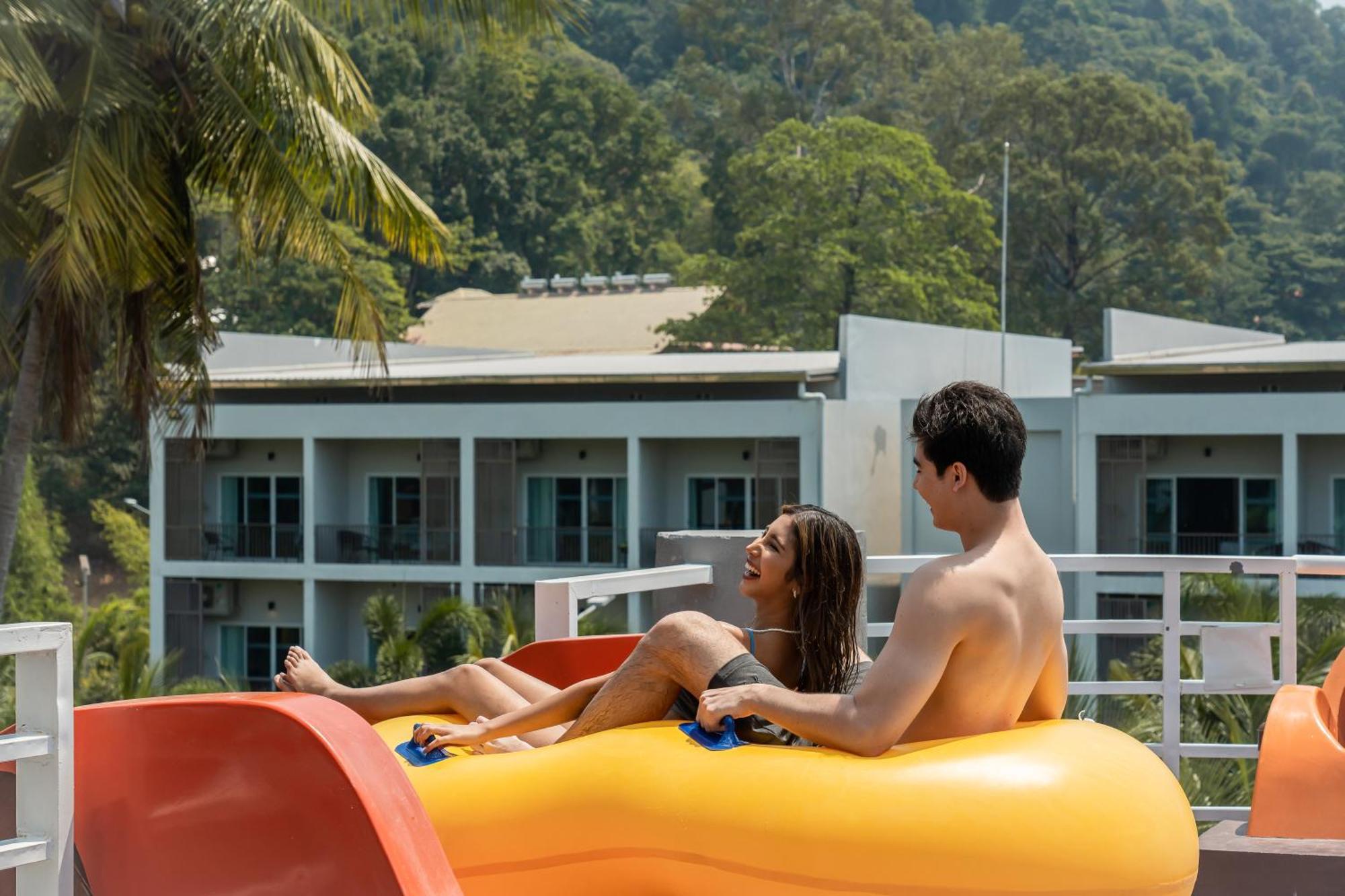 Hotel Paradise Hill 4*