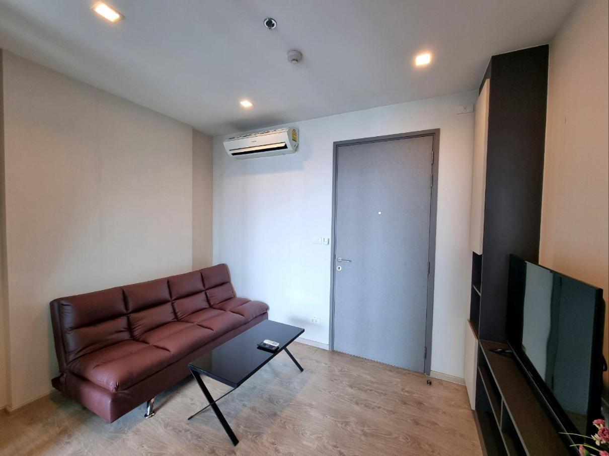 The Base Center Of Rooftop Swimming Pool Apartment *