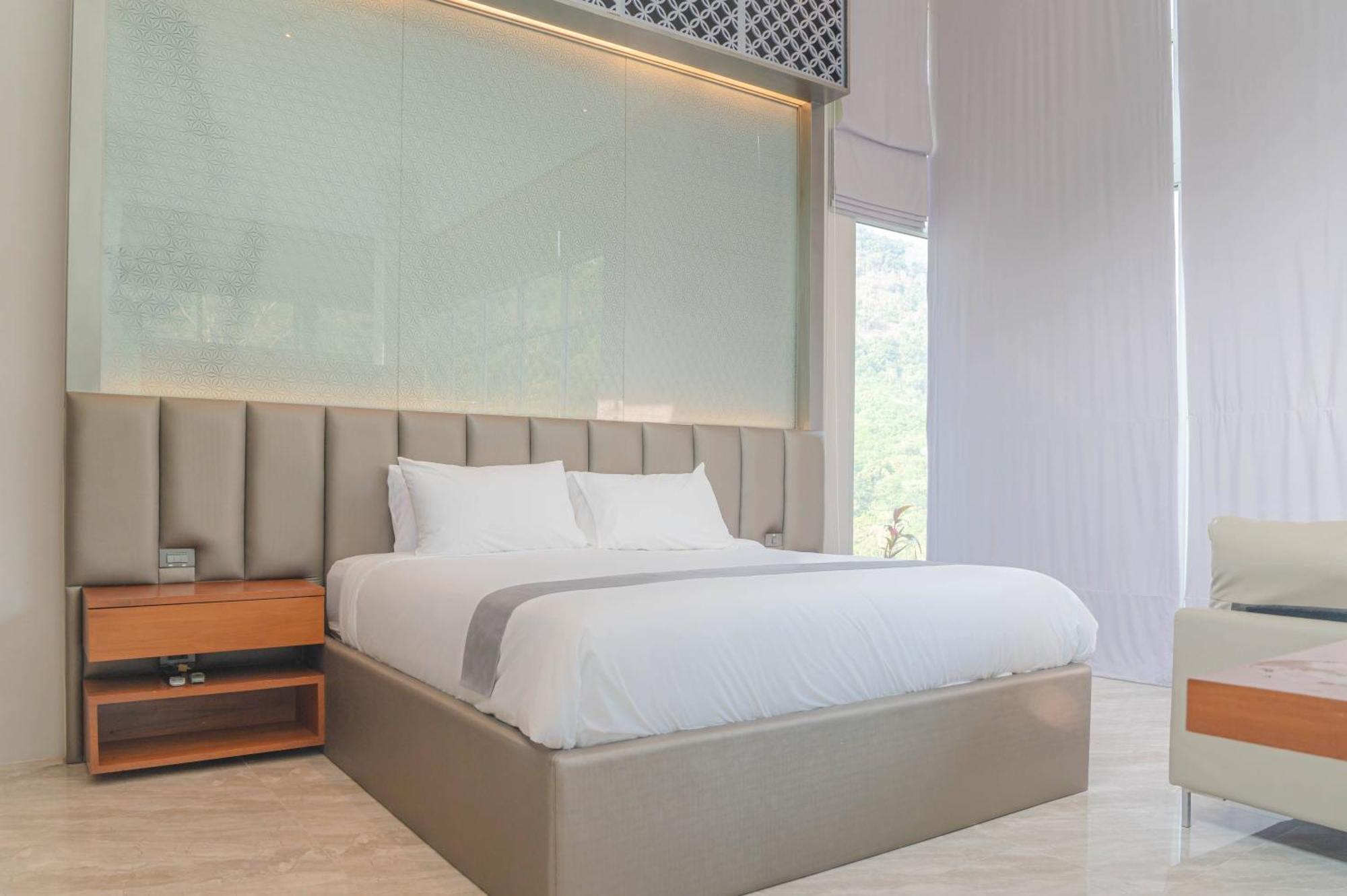360* Ultimate Penthouse Entire Floor And With Great Amenities
