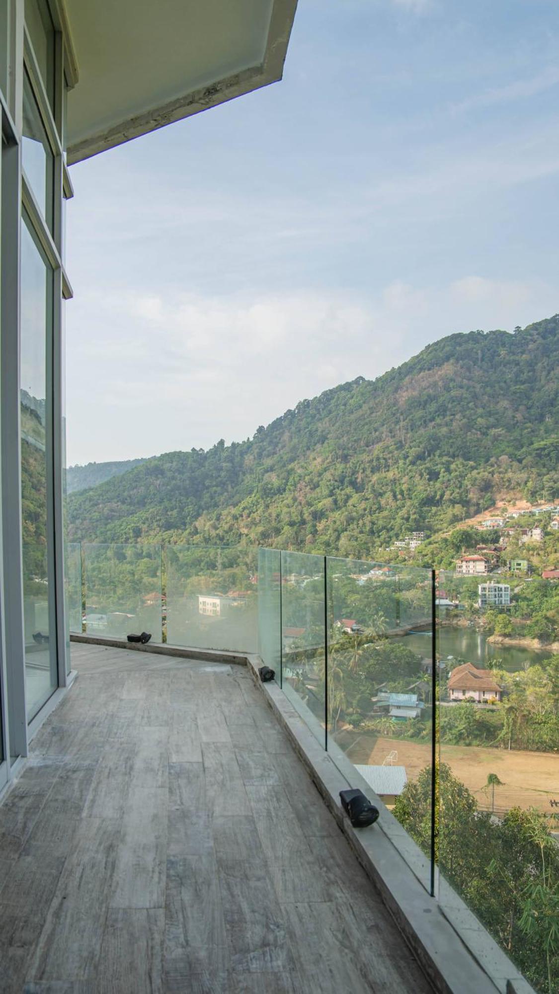 Holiday park 360* Ultimate Penthouse Entire Floor And With Great Amenities *
