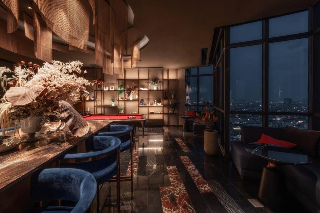 Edge 345 Seaview Apartment *