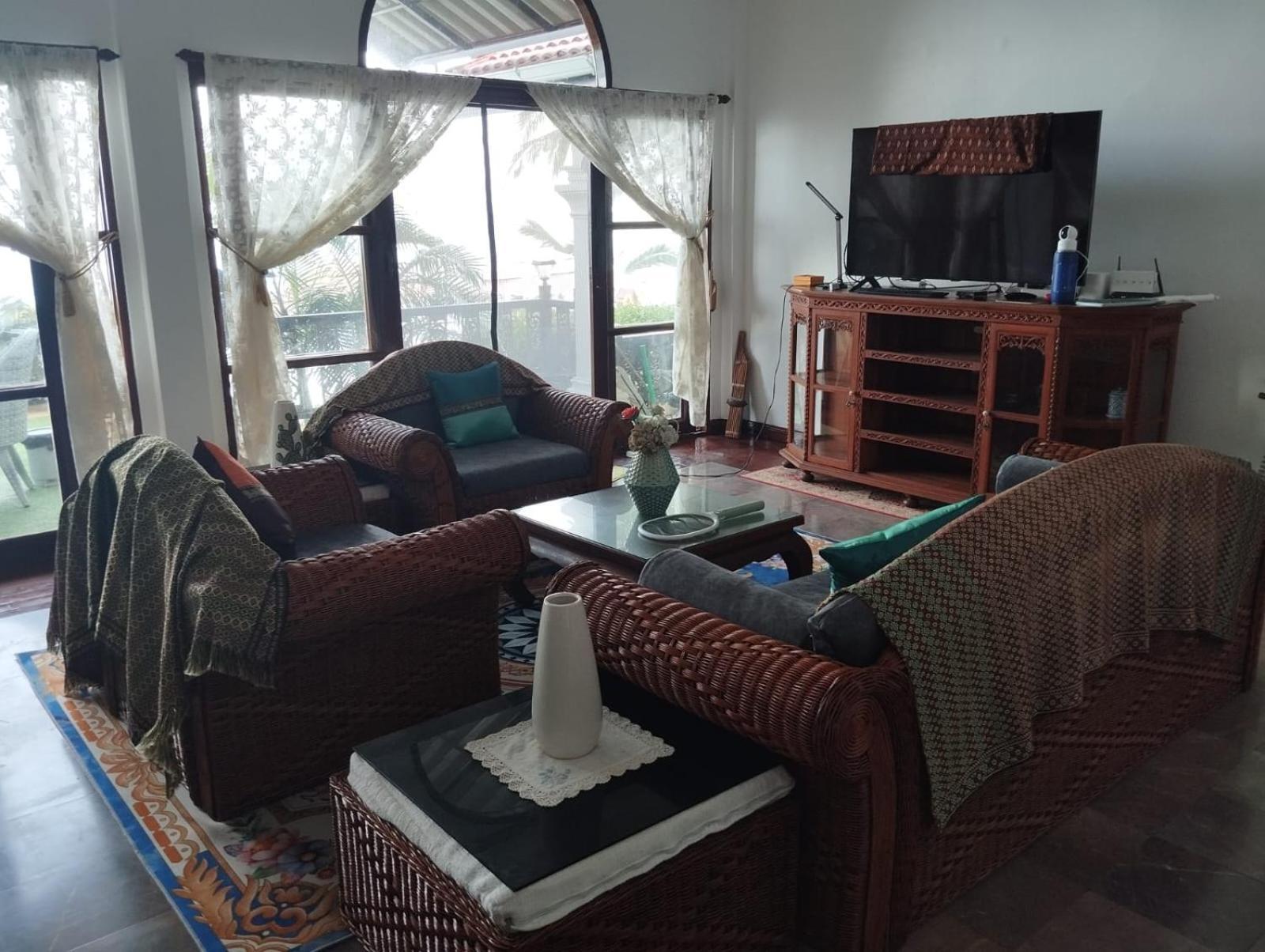 Luxury Front Sea Private Villa, 3 Bedroom On The Bang Po Maenam ,ko Samui