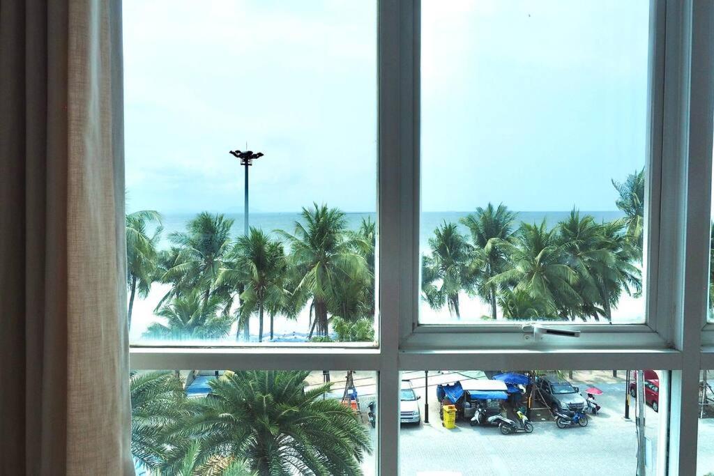 Apartment Beachfront 70 Sqm Premier Sea View And Pool View Family Free