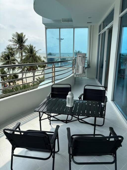 Beachfront 70 Sqm Premier Sea View And Pool View Family Free Apartment *