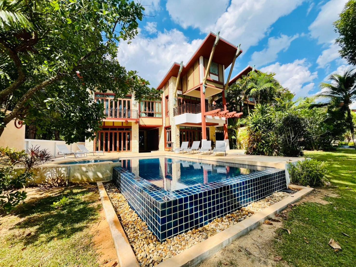 Amatapura Beachfront 15, Sha Certified