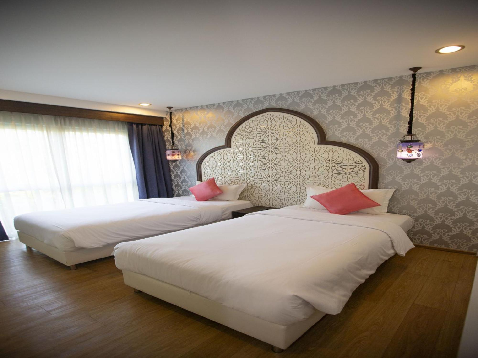 Hotel Palette The Grand Morocc Mae Rim