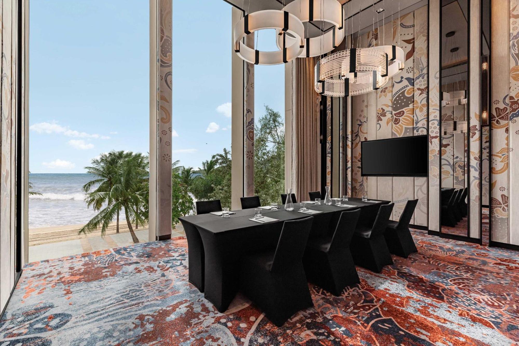 Four Points By Sheraton Phuket Hotel Patong