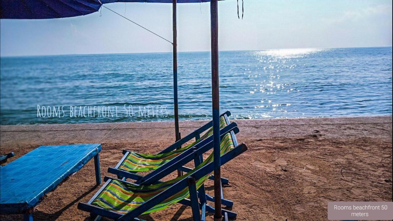 Apartment Beachfront 50 Meters *