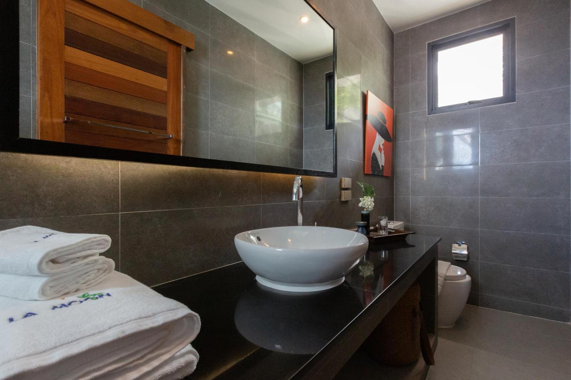 Pousada La Moon Chaweng Noi 4br *