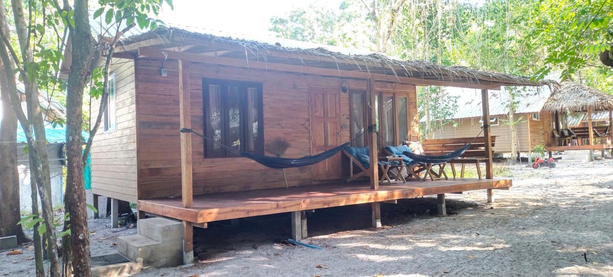 Resort Lazy Hut Koh Phayam