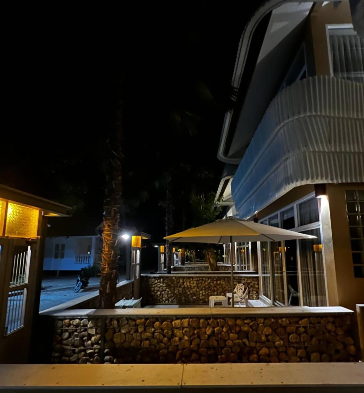 Amity Resort 3*