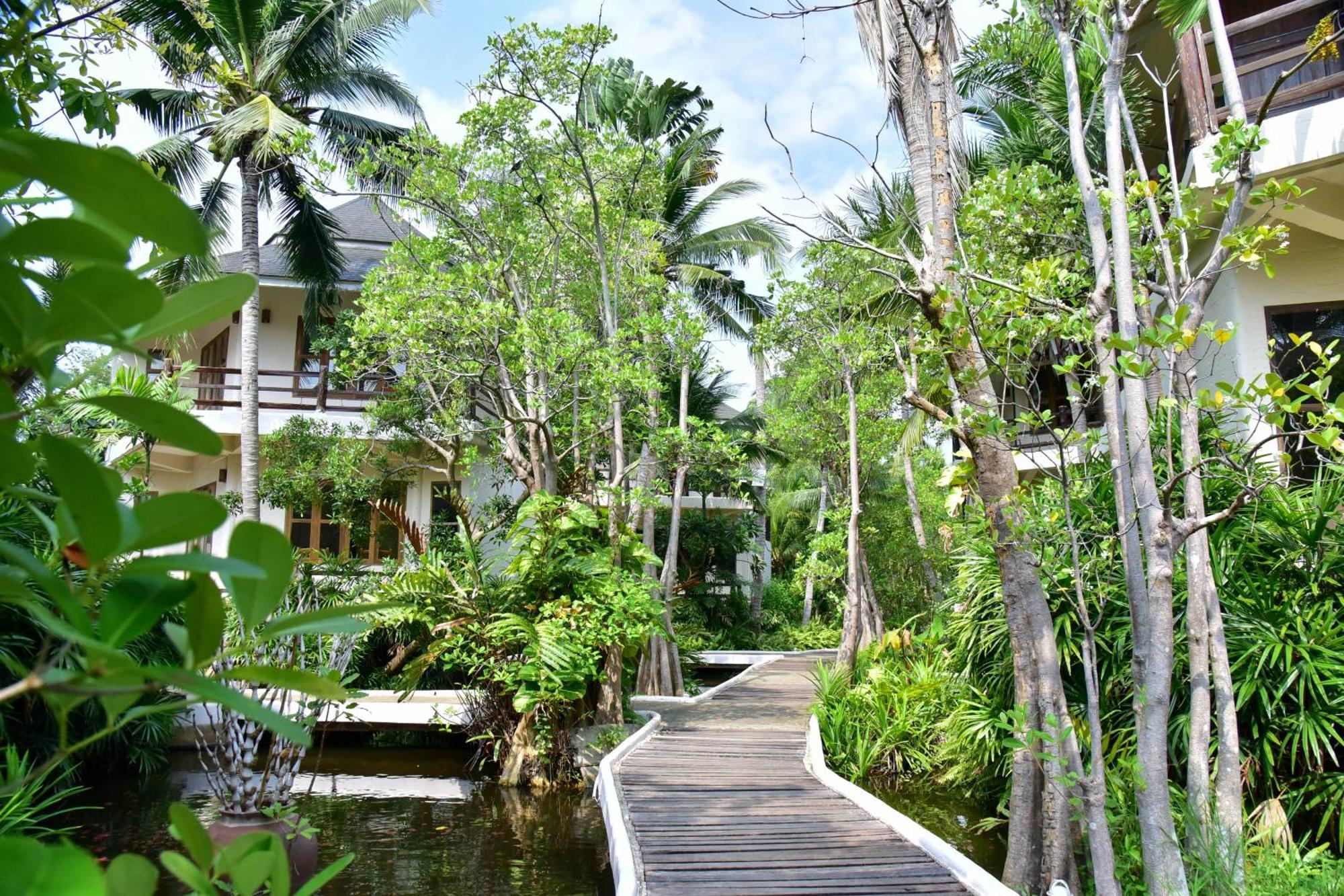 Tanaosri Resort