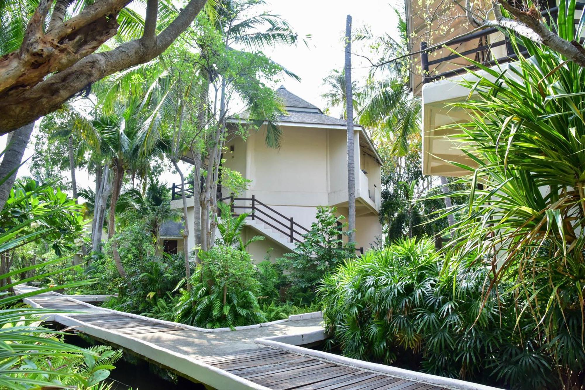 Tanaosri Resort 4*