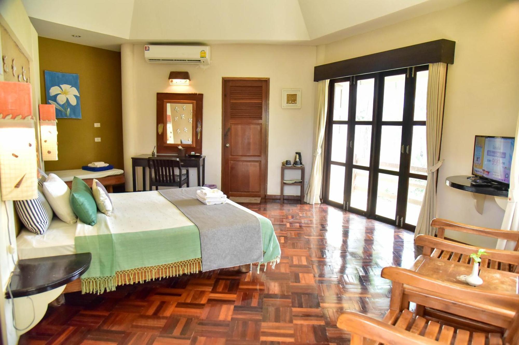 Tanaosri Resort 4*