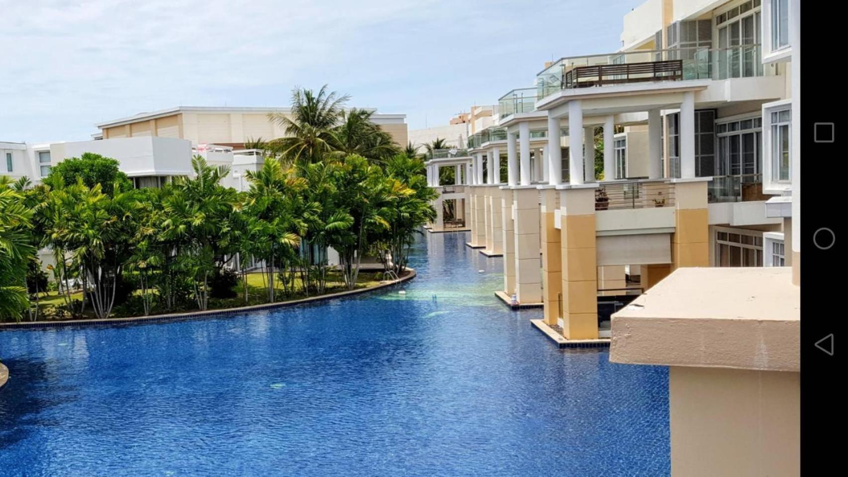 Sunvillas Hua Hin Blue Lagoon *