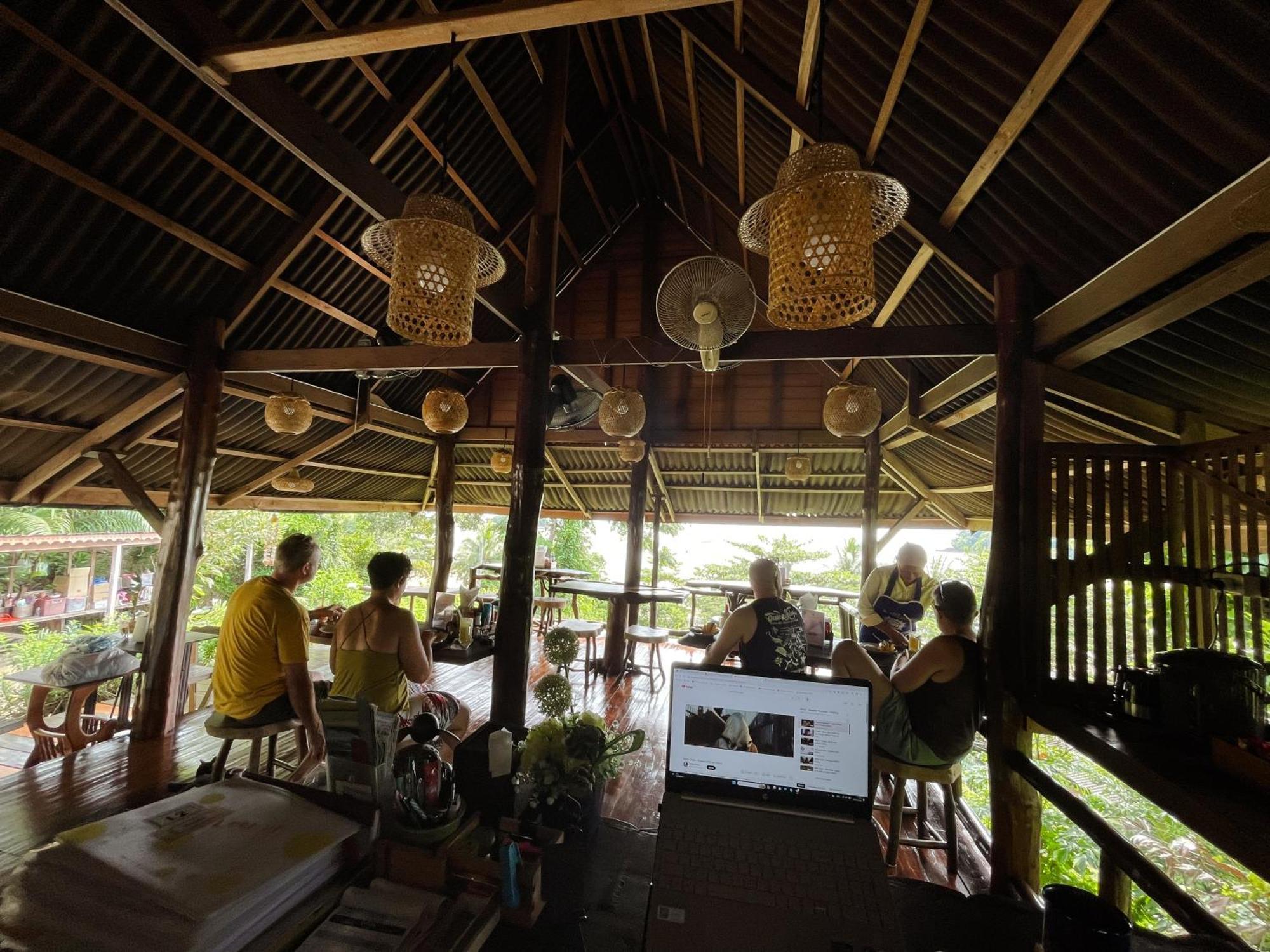Bed & Breakfast Hillhouse -