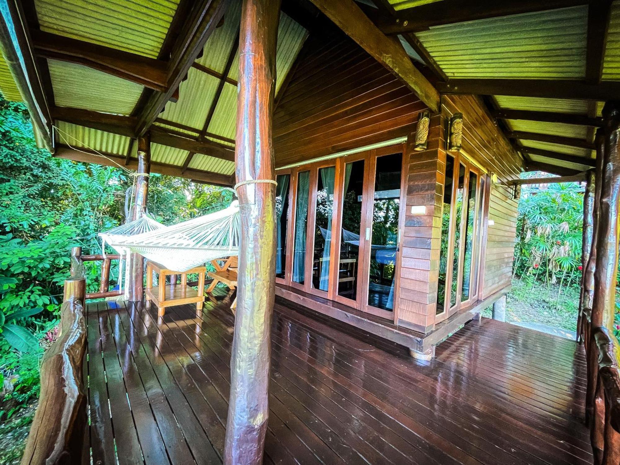 Hillhouse -