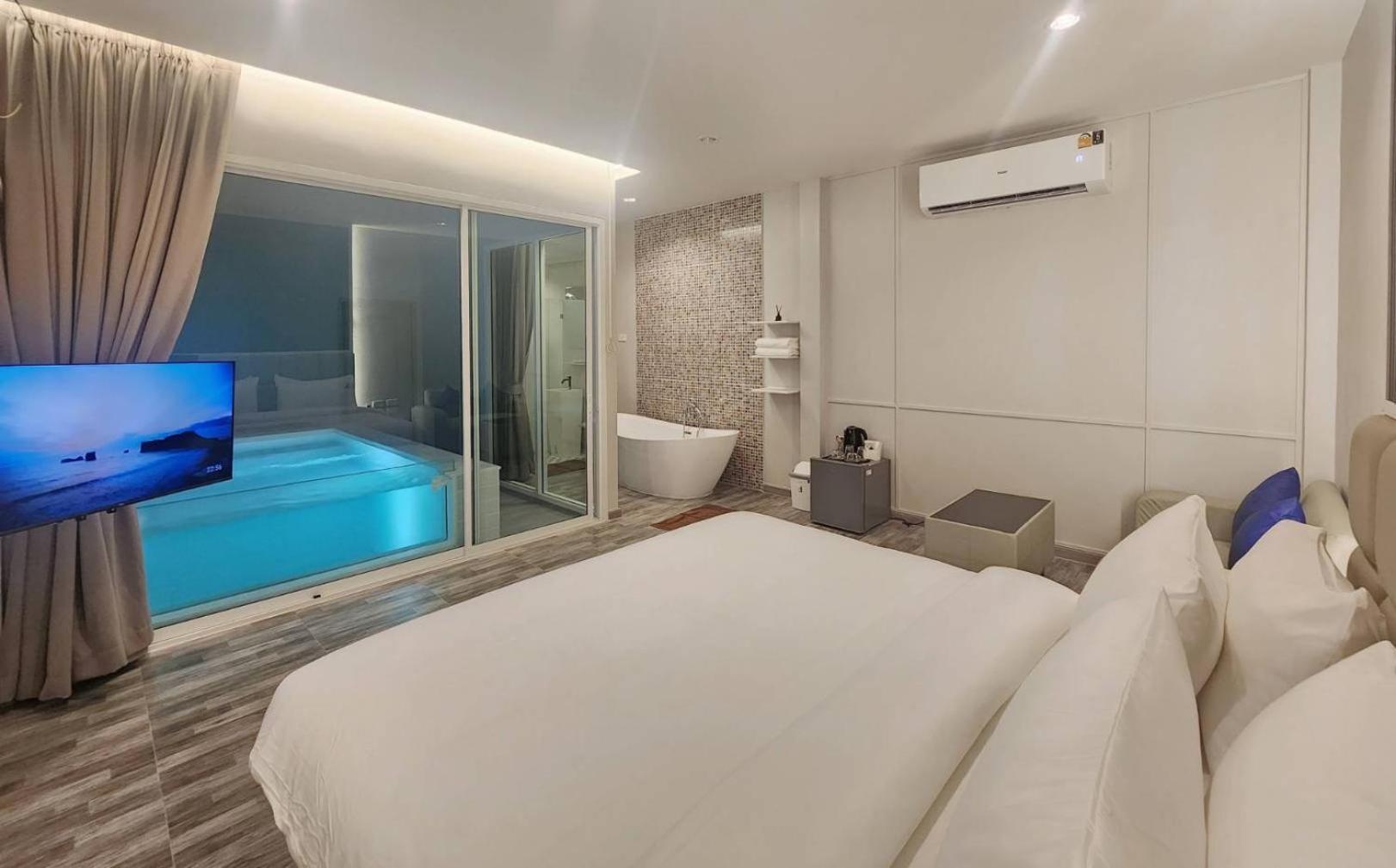 Resort Skyline Ban Khlong Lat Bua Khao