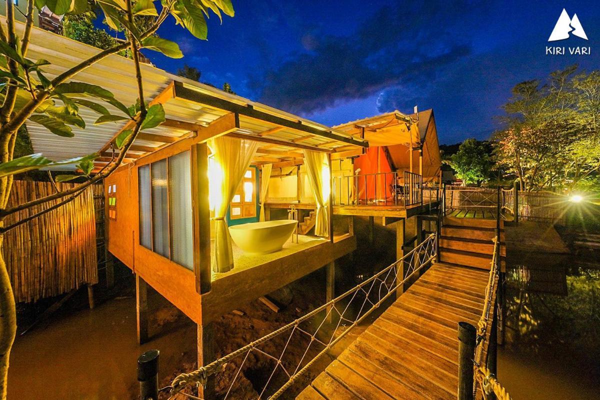 Kiri Vari Boutique At Sapan Ban Huai Ti