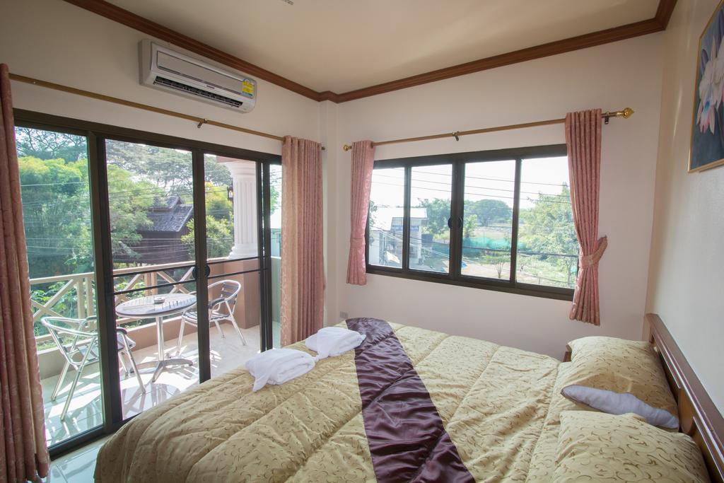 Donchai House Guest House& Cafe Pensão