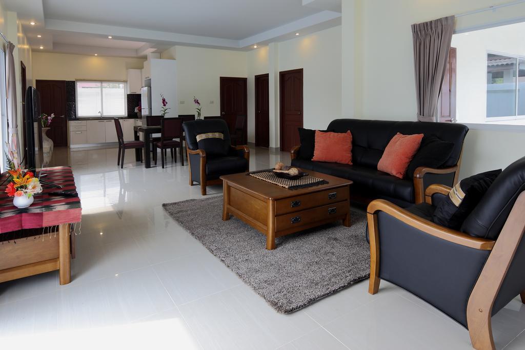 Unique Paradise 3* Bang Lamung