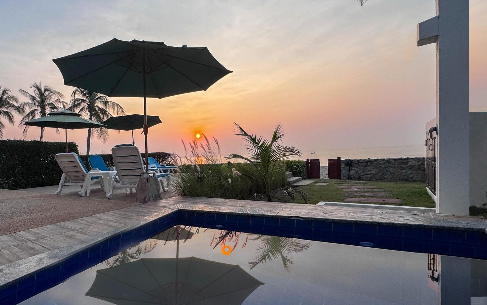 Absolute Beachfront Holiday home Ban Huai Yang
