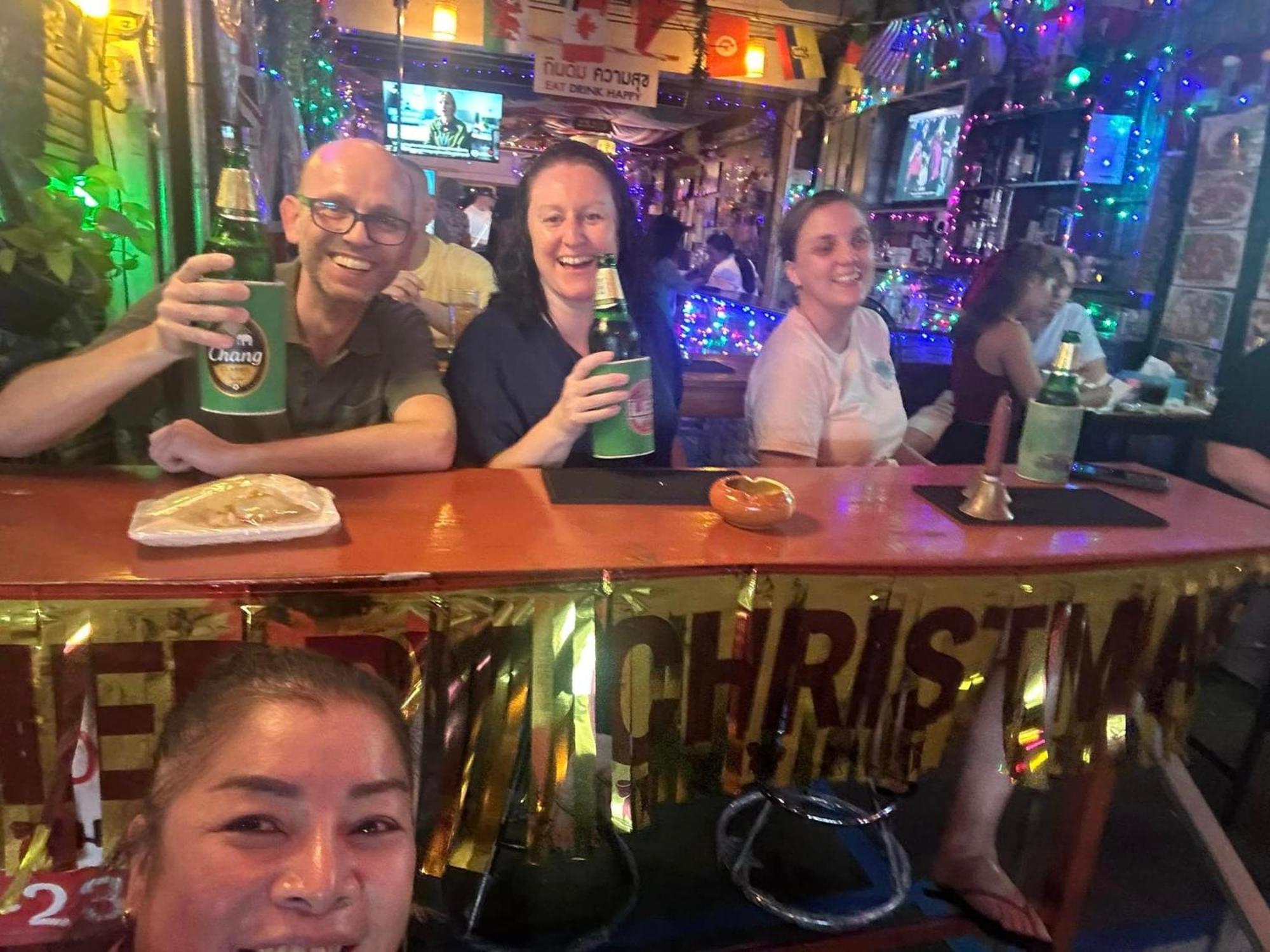 Noot's Bar And Guest house