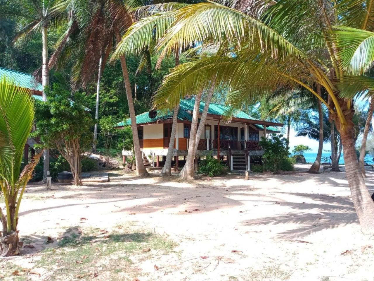 Koh Talu Island Resort 3*
