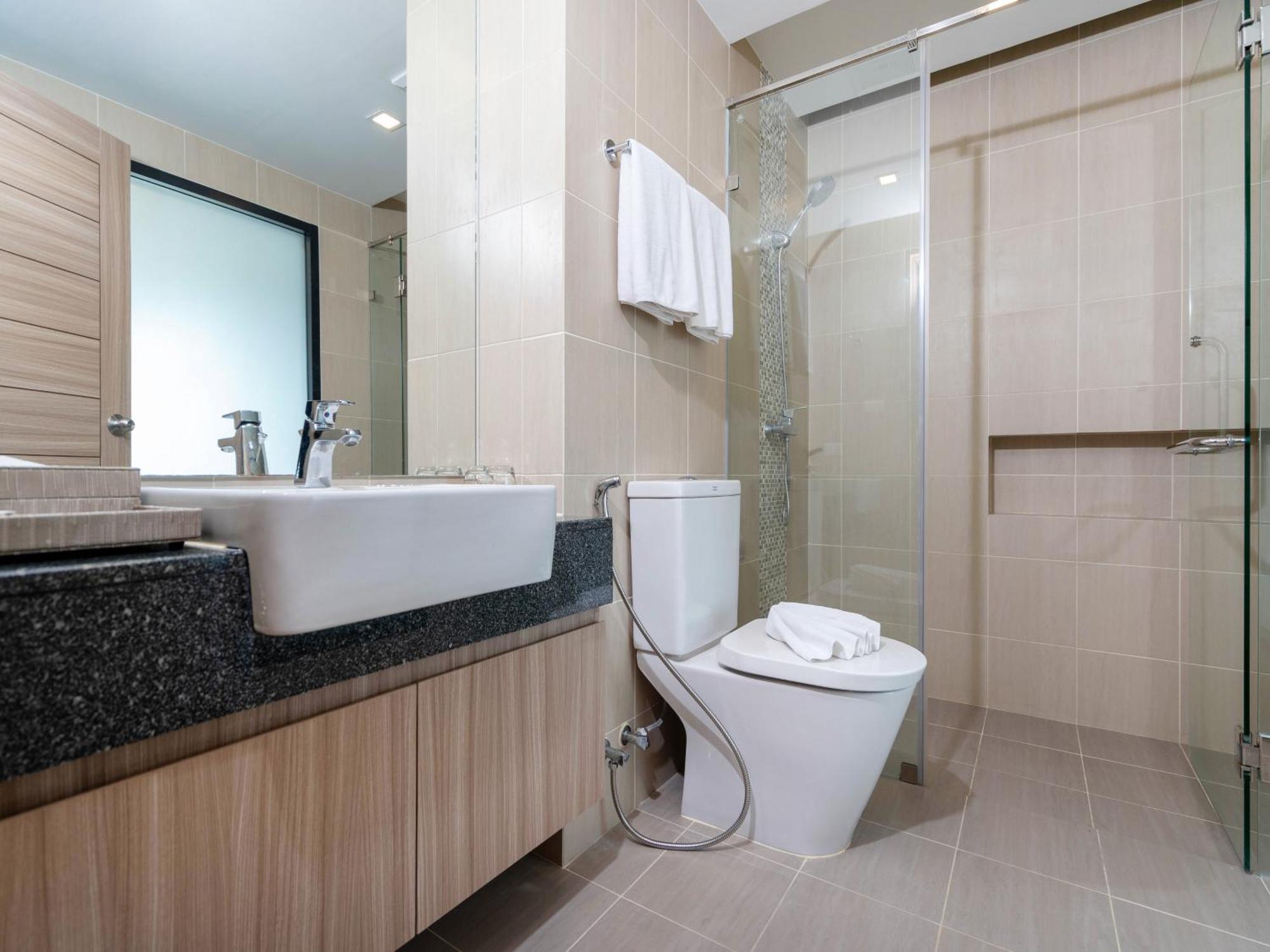 Hotel Patong Bay