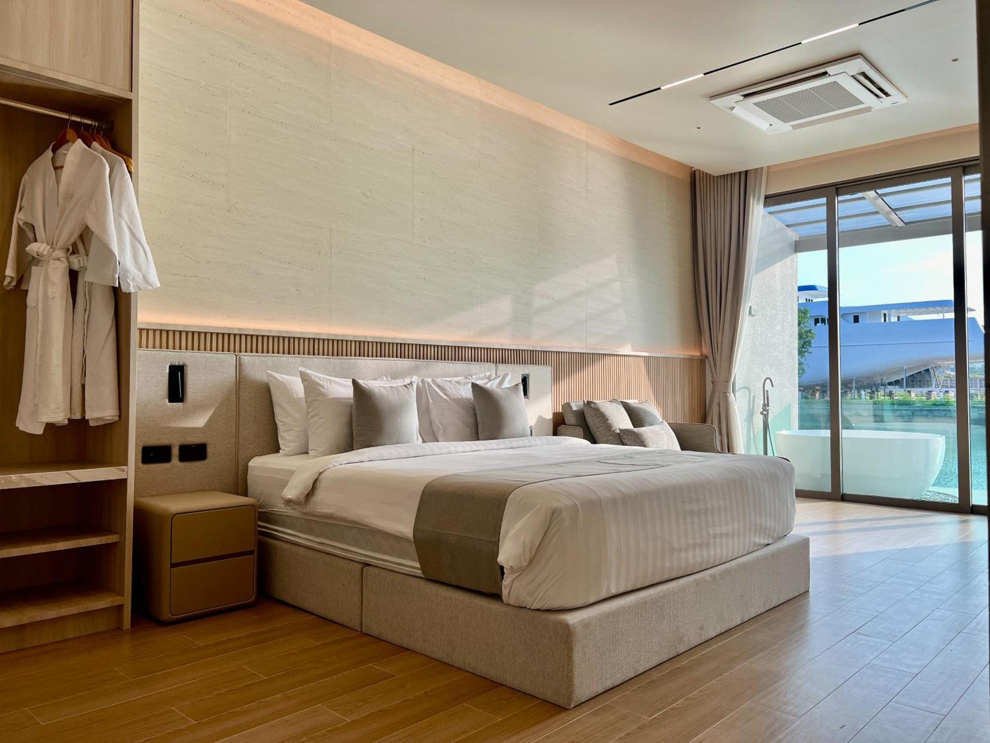 Baan Tah On The Sea Guest house