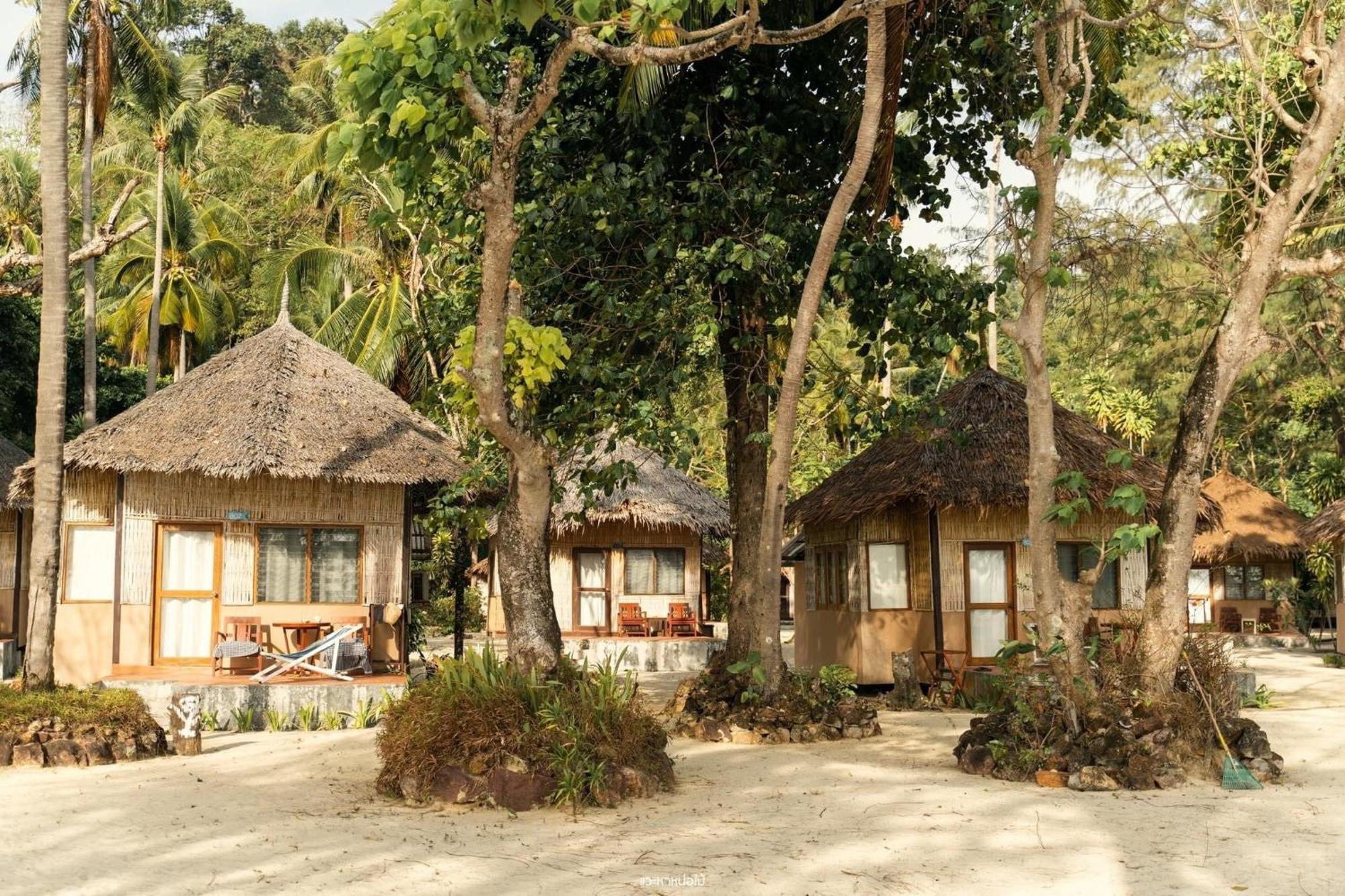 Resort Mayalay Resort-green Koh Ngai