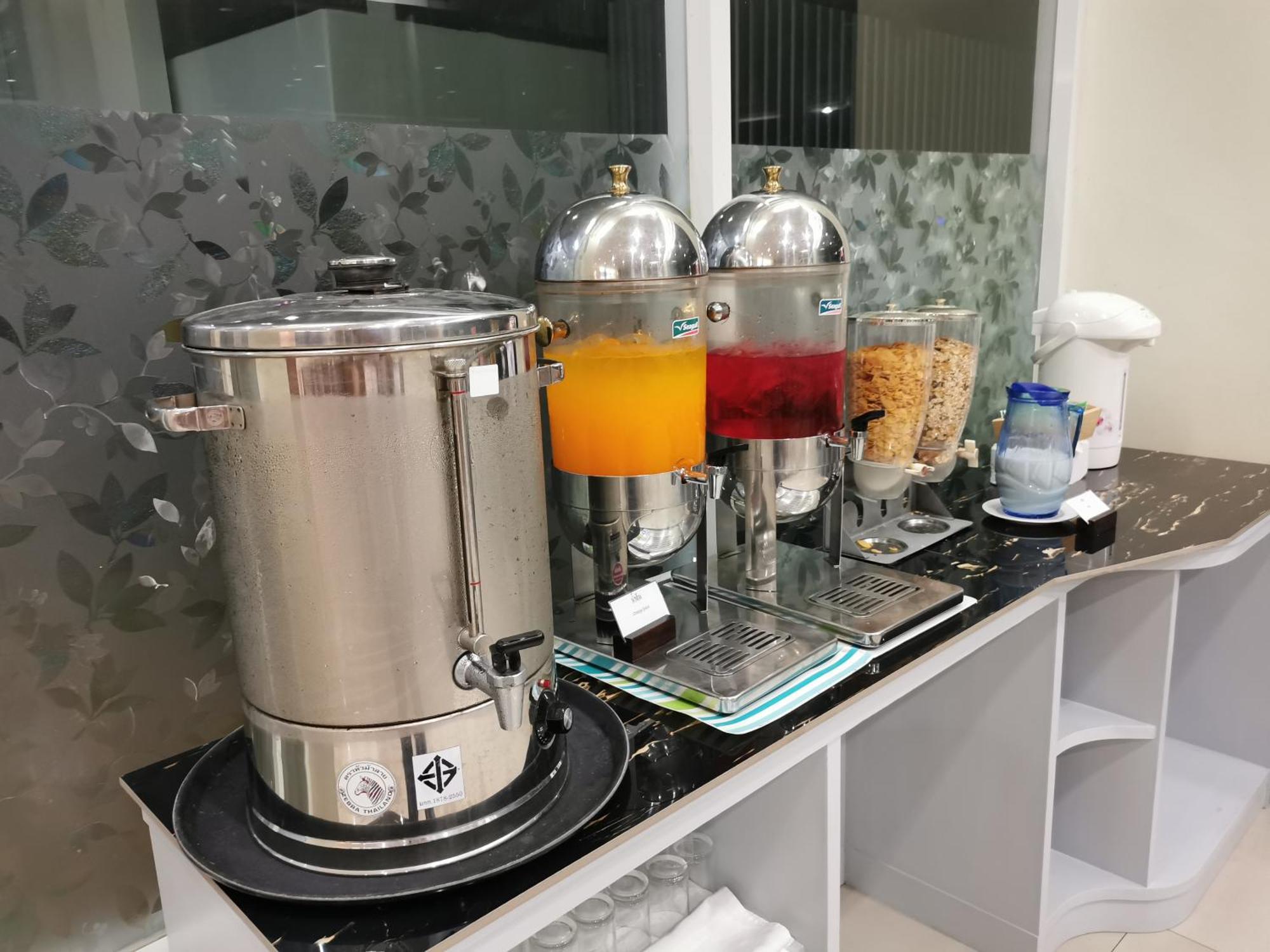 Morakot Twin Hotel