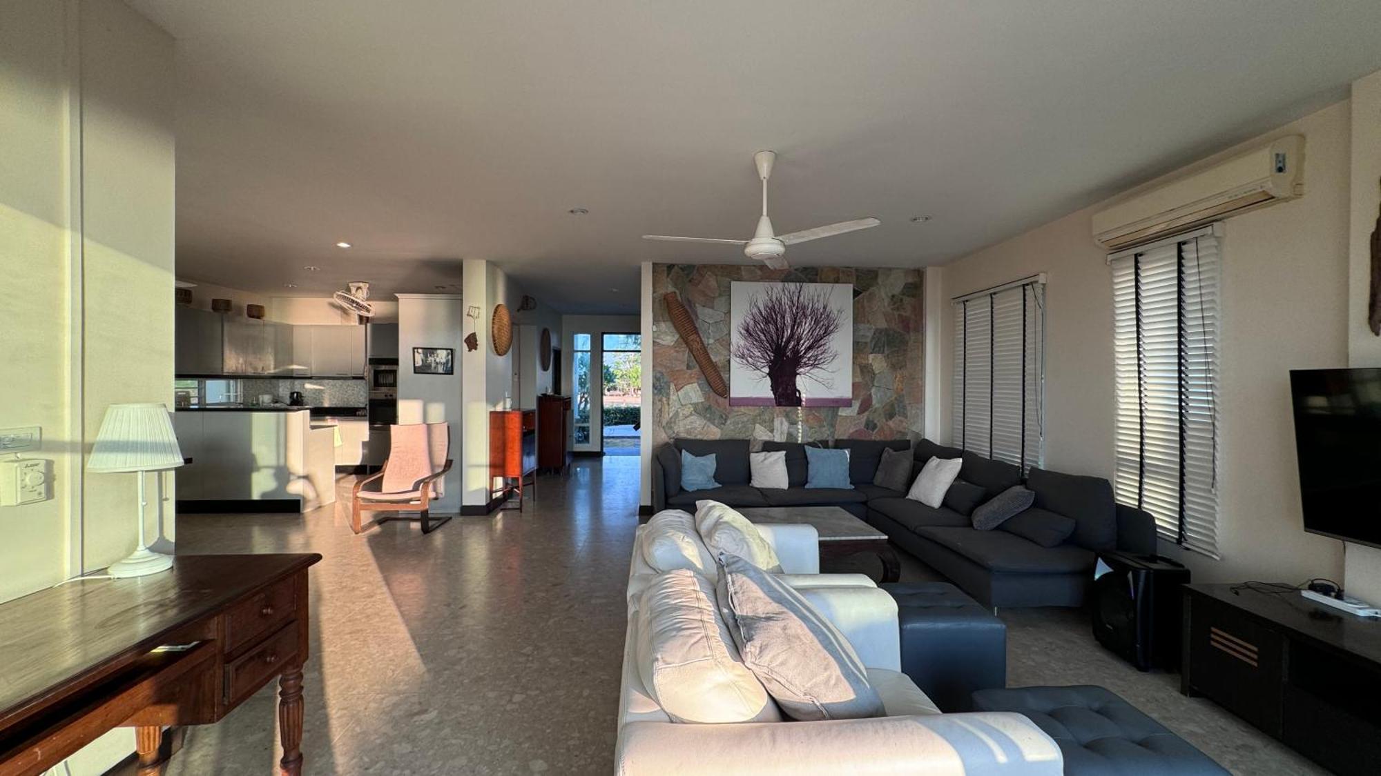 Holiday home Absolute Beachfront Ban Huai Yang