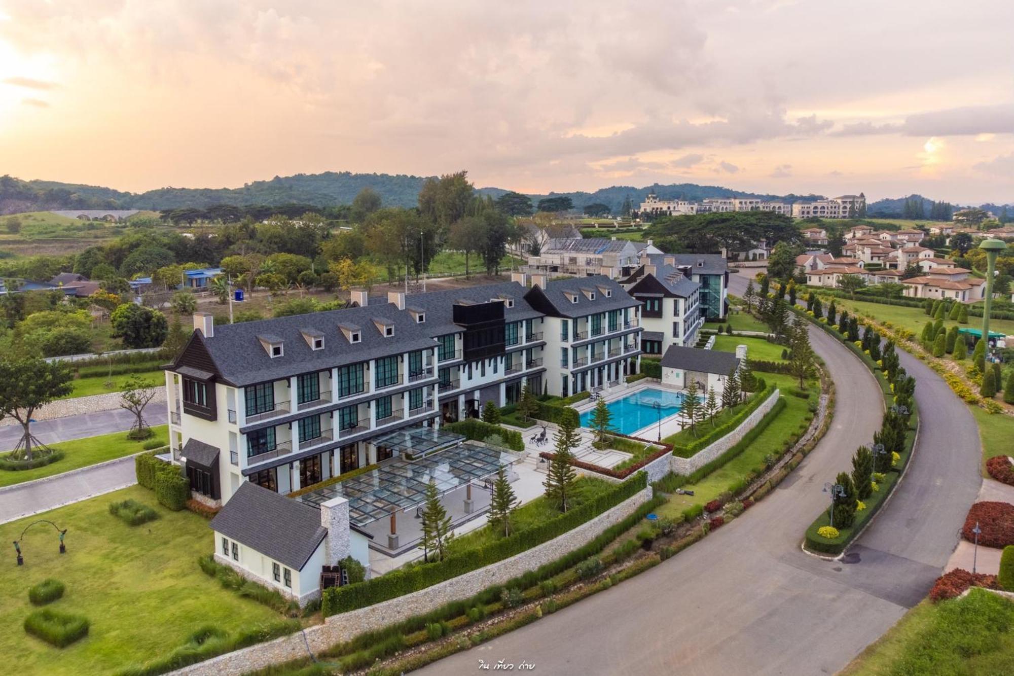 Hotel Estella Khao Yai Ban Wang Sai