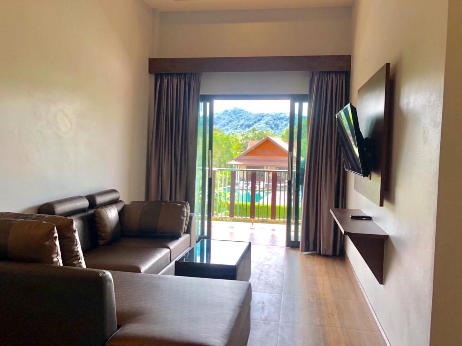 Oscar Aonang Krabi Villa *