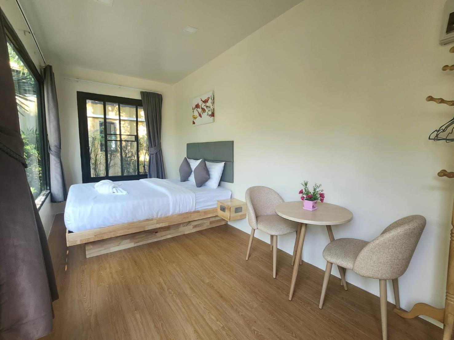 Resort Box At Pran