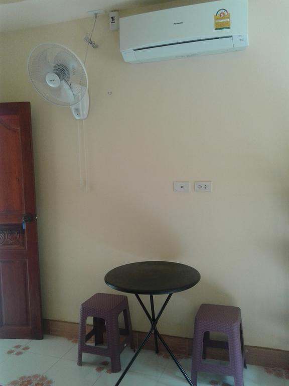 Lanta Orange House Hostel *