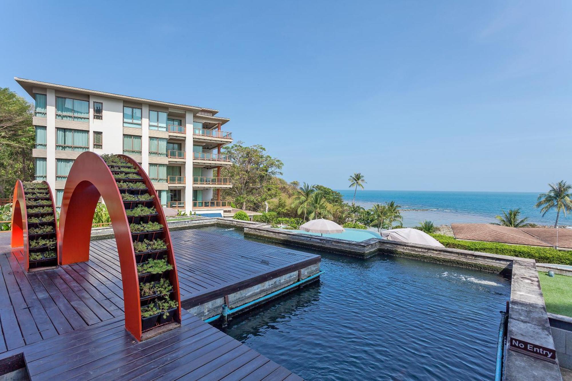 Shasa - Luxury Beachfront Apartment *
