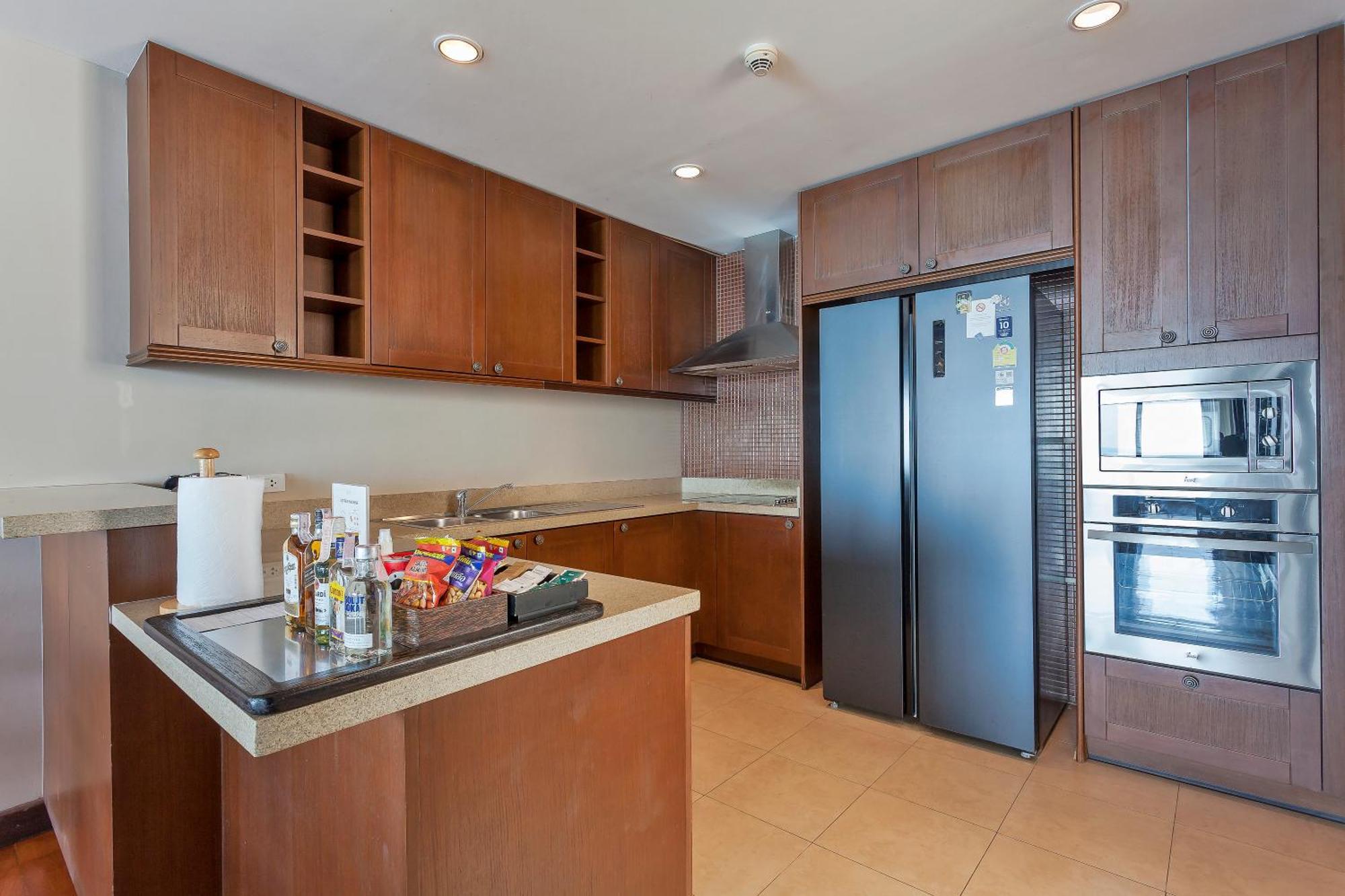 Shasa - Luxury Beachfront Apartment