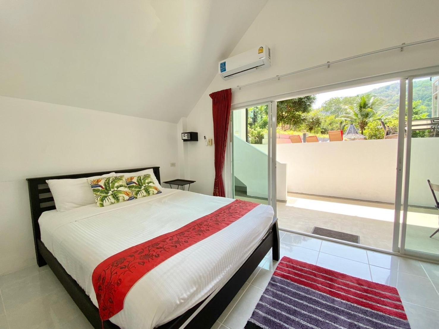 - Nap Dau - 10 Bedroom Private Pool - Phuket Villa