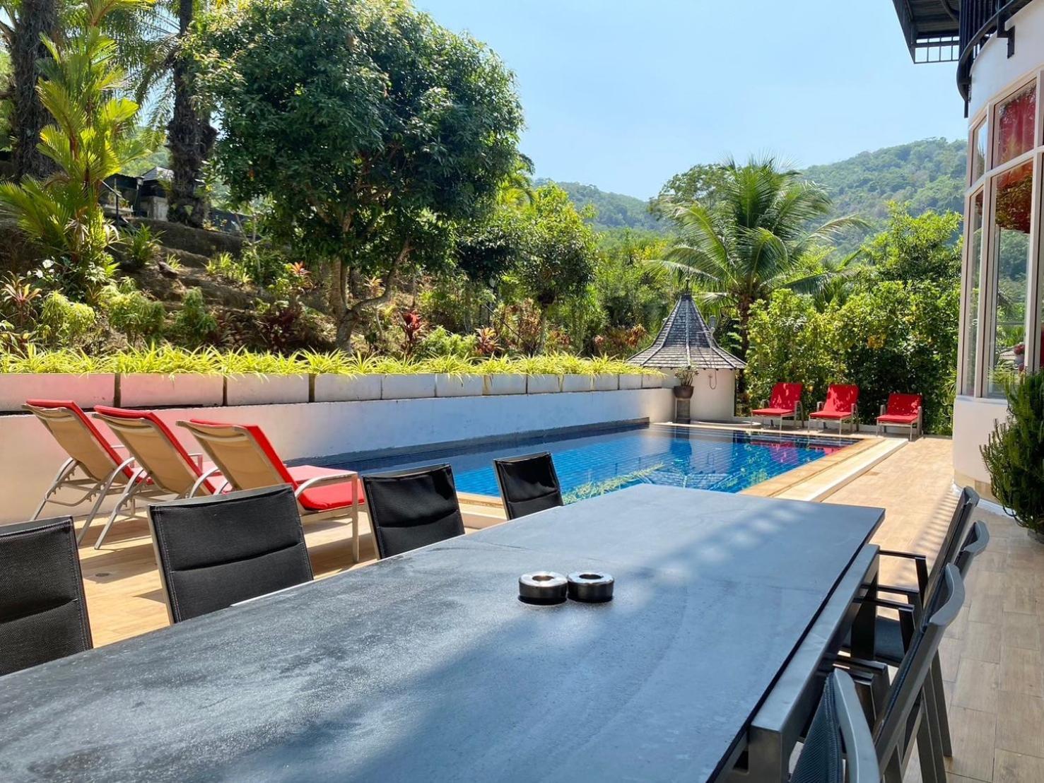 - Nap Dau - 10 Bedroom Private Pool - Phuket Villa Chalong